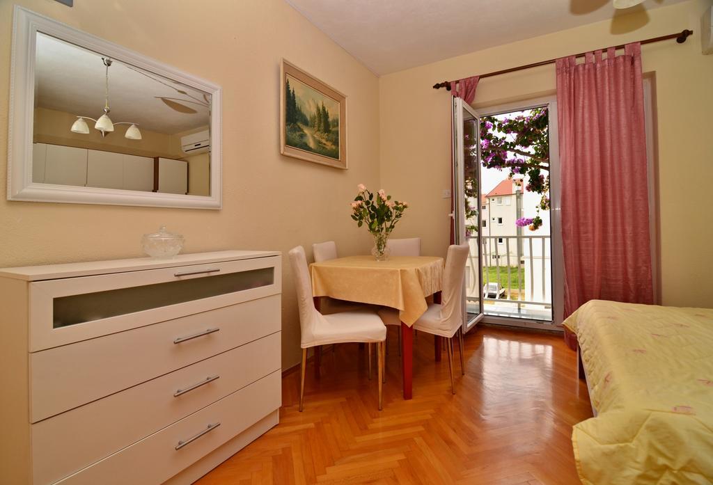 Apartments Sonja Tučepi Extérieur photo