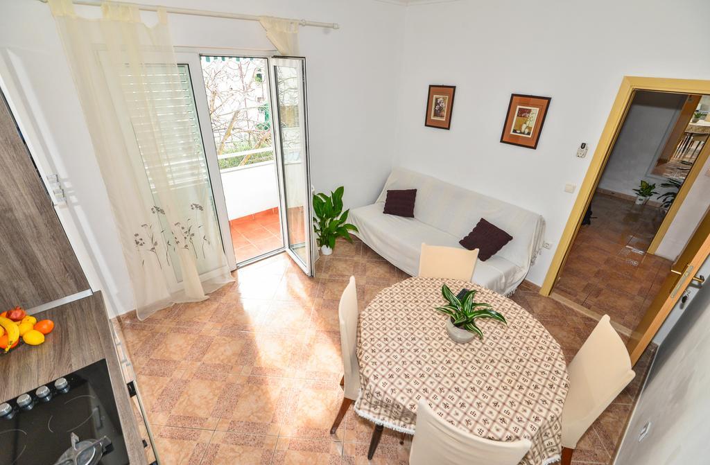 Apartments Sonja Tučepi Extérieur photo