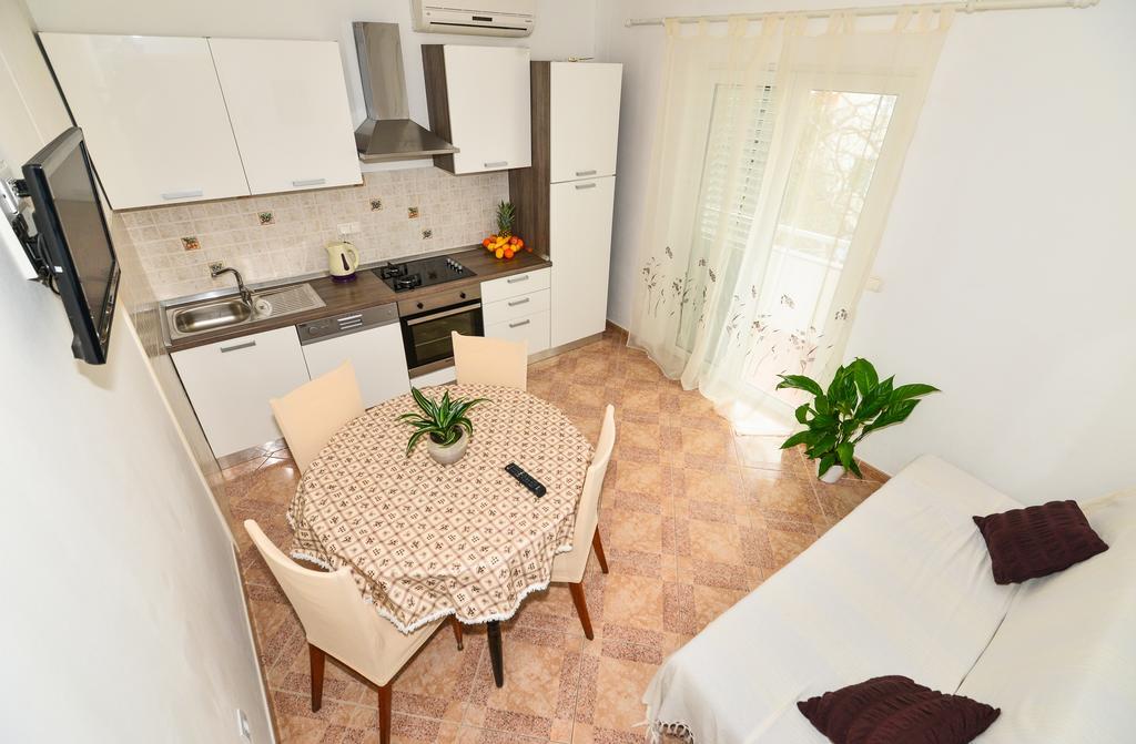 Apartments Sonja Tučepi Extérieur photo