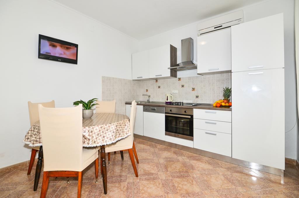 Apartments Sonja Tučepi Extérieur photo